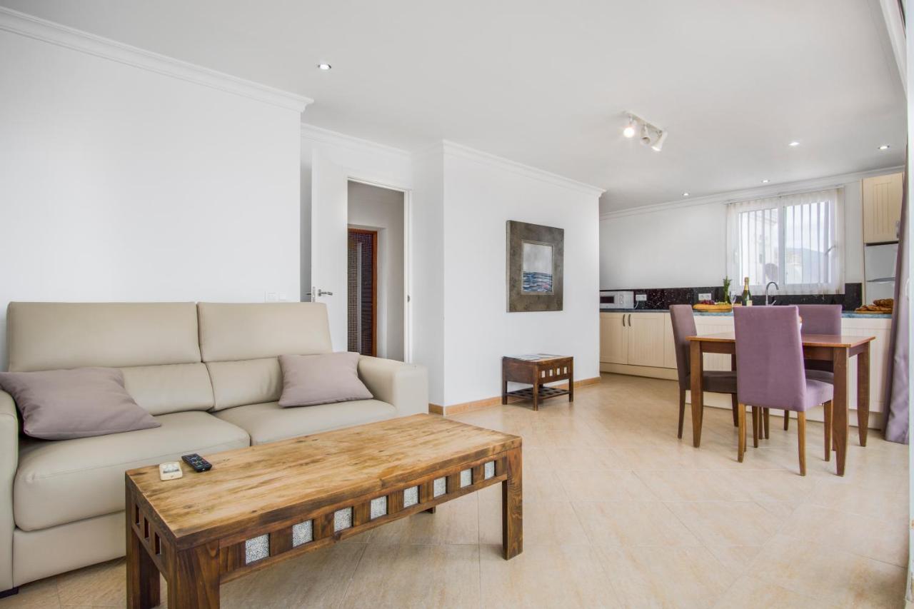 Duquesa Harbour Club Aparthotel มานิลบา ภายนอก รูปภาพ