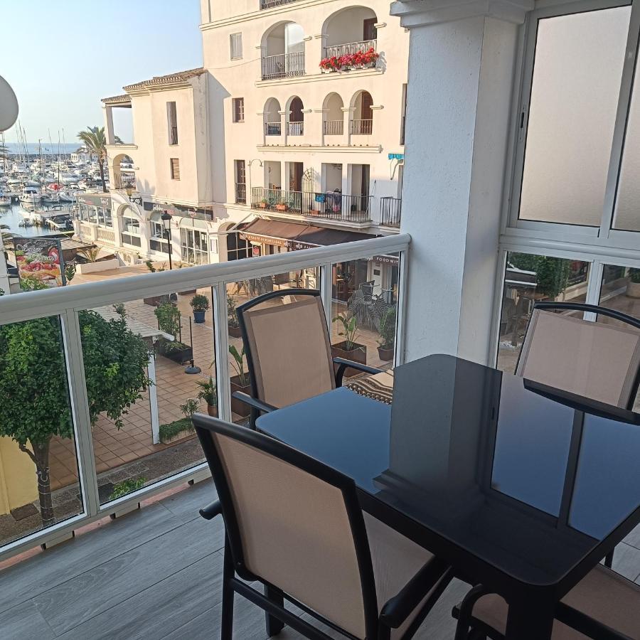 Duquesa Harbour Club Aparthotel มานิลบา ภายนอก รูปภาพ